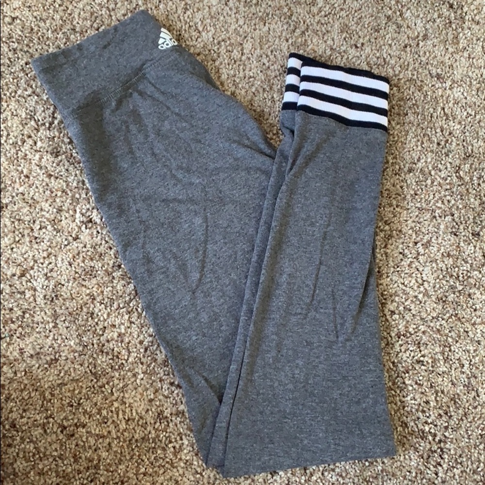Adidas XS Leggings with Striped Cuff NWOT